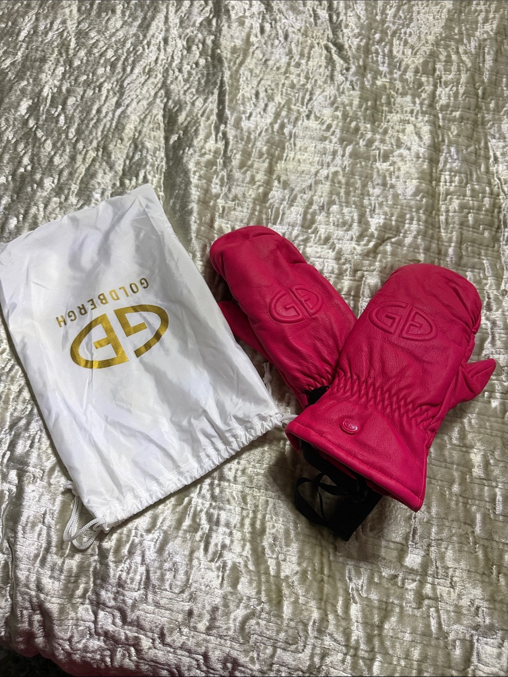 Goldbergh Fuchsia Leather Ski Mittens